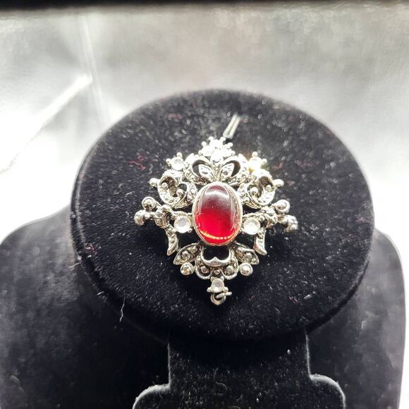 Vintage Craft Victorian Brooch Pin - Picture 3 of 6